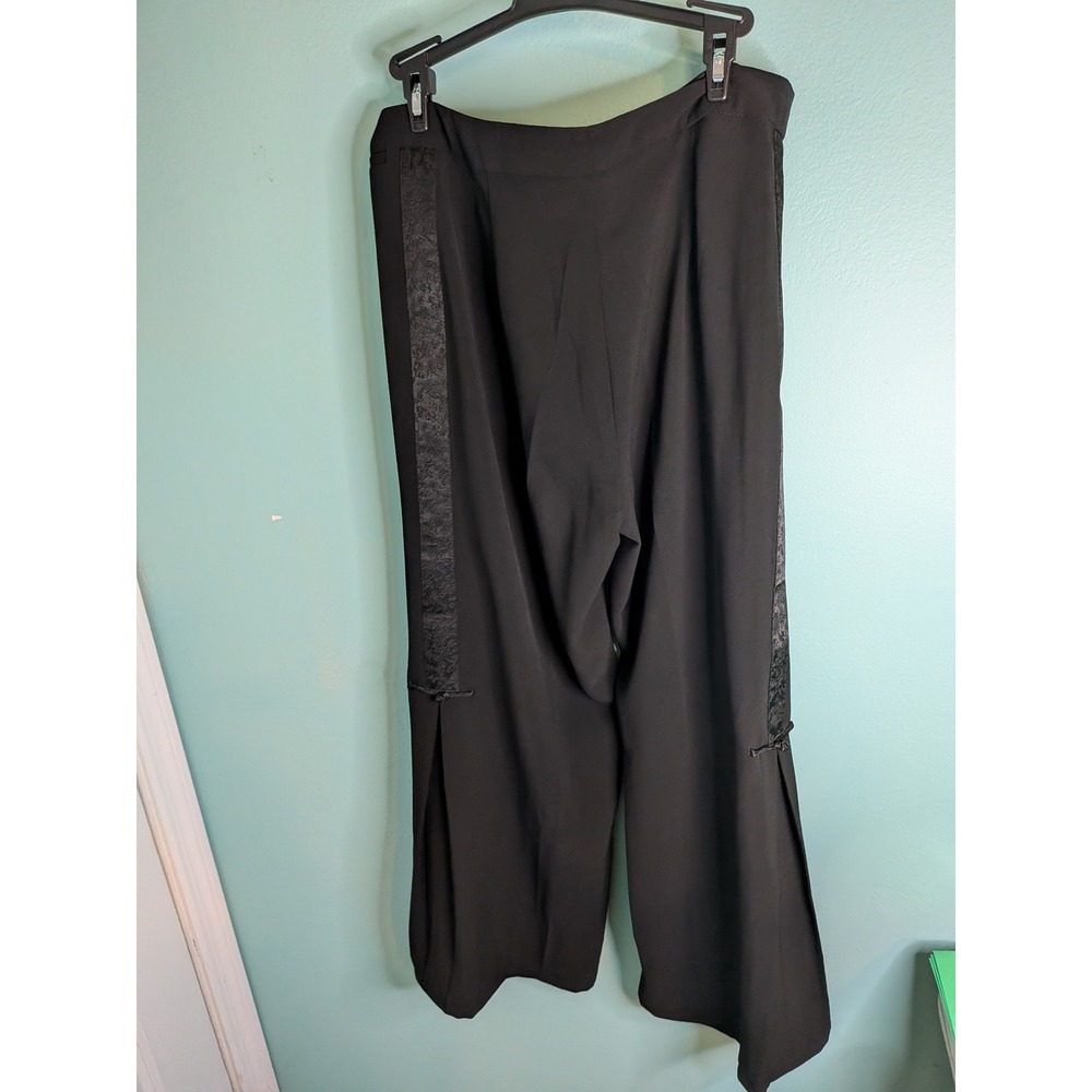 Black Wide Leg Trousers with Jacquard‎ Side Stripe and Frog Button Slits - Picture 2 of 7